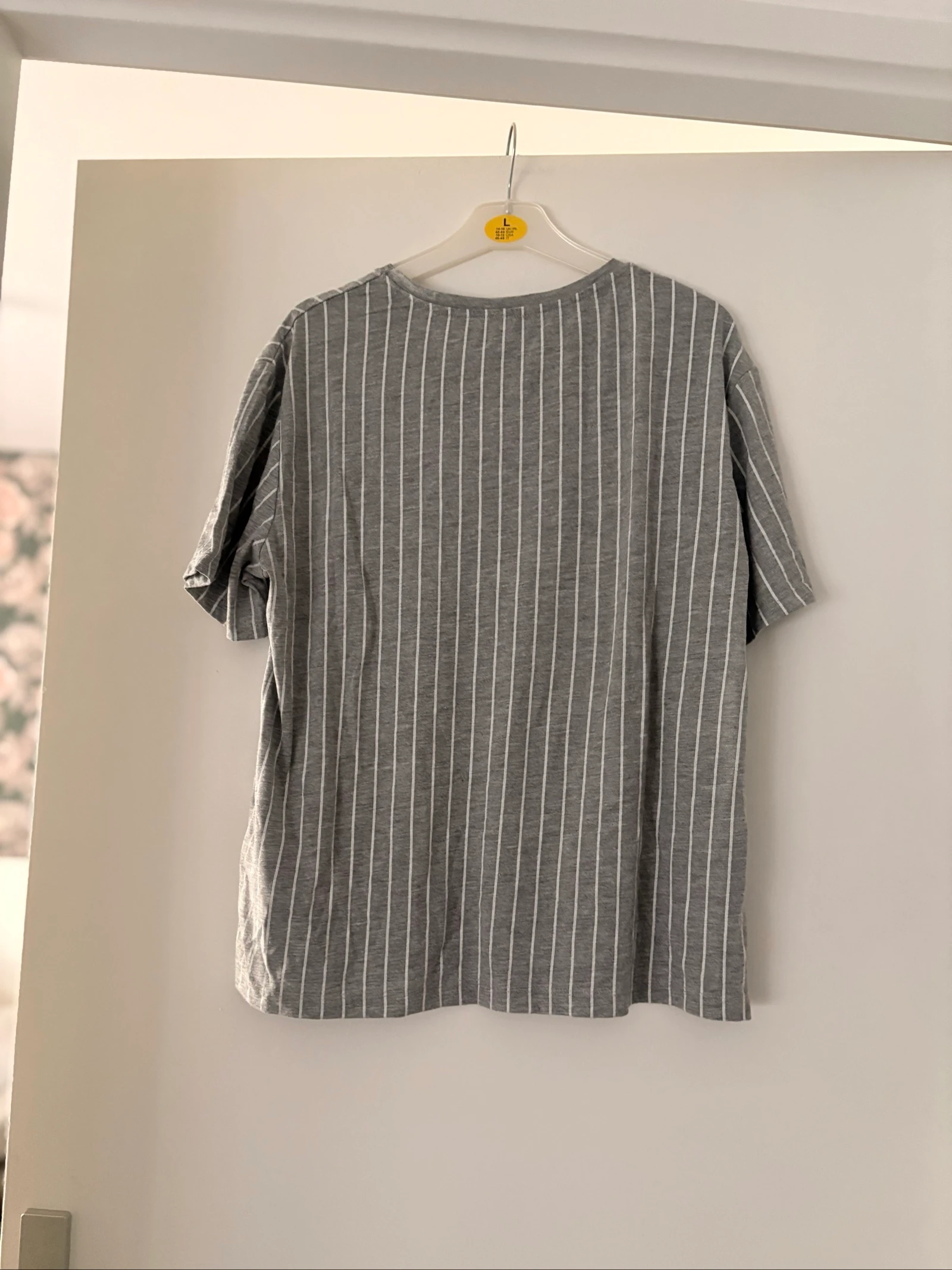 T-shirts – photo 2